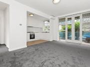 Unit for rent 27/105 Park Street, St Kilda West VIC 3182
