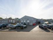 Unit,redkiln Close, Warehouse For Sale