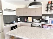 Unit with Stunning Views in Surfers Paradise