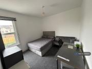 University Area Available Now. 3 bed flat to rent £525...