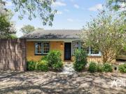 Unlock Future Value in Toorak Garden!