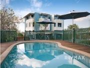 UNMISSABLE KANGAROO POINT LOCATION WALK TO EVERYTHING
