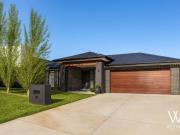 UNRIVALLED LUXURY. UNMATCHED LIFESTYLE