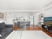 Unrivalled Style, Waterfront Convenience