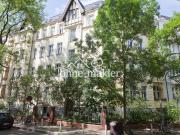 Unsanierte Gründerzeit Altbauwohnung –...