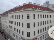 Unsanierte leistbare Wohnung im 3.Stock