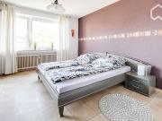 Unterbach: Fully furnished three room flat in top floor!...