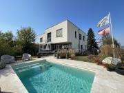 Unverbaubare aussicht mit blick auf stift st. Florian