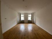 unvermietete 2 Zimmer Wohnung im Mehrfamilienhaus Altbau...