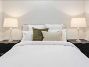 DEPOSIT RECEIVED! $850 PW MODERN 1 BEDROOM APARTMENT,...