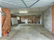 UPDATED 2 BEDROOM UNIT WITH DOUBLE GARAGE & LOADS OF...