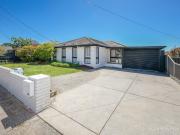 Updated Three Bedroom Home on 650m² Allotment Close to Town Updated Three Bedroom Home on 650m² Allotment Close to Town