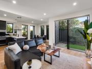 Upgrade your Lifestyle Between City & Bay