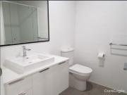 Upmarket central unit in Holland Park West