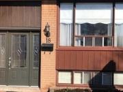 Upper 18 Horwood Drive