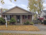 Upper 29 Renny Crescent