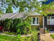 Upper 317 Victoria Park Avenue, Toronto, ON, M4E 3S7...