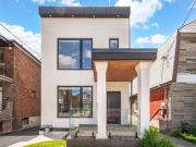 Upper 388 Oakwood Avenue