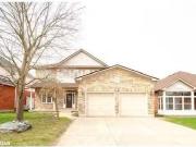 Upper 38 Harwood Drive, Barrie, ON, L4N 6V3 house for lease.