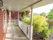 UPPER 79 MUNROE CRESCENT