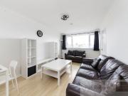Upper Floor Flat/Apartment Property to let Lonsdale...