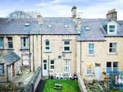 Upper George Street, Springwood, Huddersfield HD1, 4 bed...
