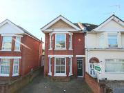 Upper Shirley, Southampton 3 bed semi detached house for...
