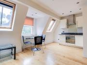 Upper Street, London N1, 1 bed flat to rent, £2,000 pcm...