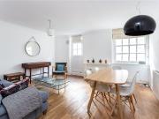 Upper Street, London N1, 2 bed flat to rent, £3,300 pcm...