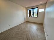 Upscale 4 Bedroom Home with Private Roof Deck in UP...