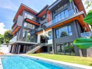 Upscale Modern Smart Home For Sale in Ayala Alabang...
