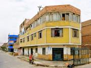 URB. PERU 5TA. ZONA S.M.P. $74,500 DOLARES, EDIFICIO DE...