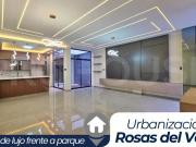 URB. ROSAS DEL VALLE CASA DE LUJO CON PISCINA PRIVADA...