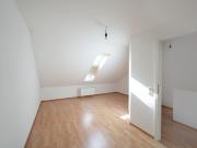 Urban living: Reihenhaus mit Garage in gut angebundener Lage