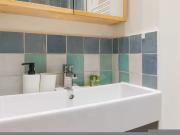 Urban Oasis: Cozy Apartment in the Heart of Paris's...