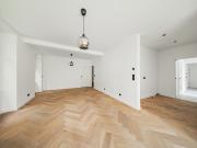 URBANER GARTENTRAUM! Hofseitiger Drei Zimmer Erstbezug...