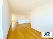 Urbaner Luxus: Geräumige 5 Zimmer Wohnung im 1.+2. DG...