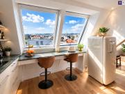 Urbaner Wohnluxus: Exklusive DG Wohnung mit Terrasse &...