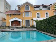 URBANIZACIÓN EL CONDADO ARRIENDO CASA CON PISCINA 316.18m2