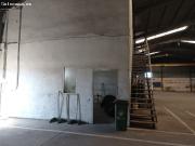 Urbis te ofrece una amplia nave industrial en alquiler...