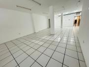 Urdesa, Oficina en Renta, 70m2, 2 Ambientes, Victor...