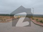 Urgent Sale, 9.5 Marla Plot Corner Park Facing