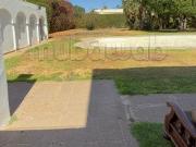 URGENT – Terrain avec villa construite à vendre – 2.456 m²