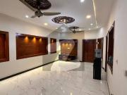 Used 10 Marla Double Unit 5 Bedrooms Unfurnished House...