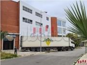 Usine industrielle de 1400 m2 de surface utile Zone...