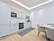 Uxbridge Road, Hanwell W7, 2 bed flat to rent, £3,500...