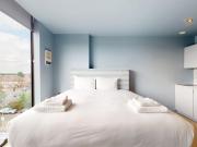 Uxbridge Road Studio to rent £1,600 pcm £369 pw