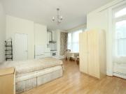 Uxbridge Road W3, Studio to rent, £1,275 pcm | PrimeLocation