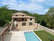 Uzès 30700 Achat / Vente maison 8 pièces t8 piscine