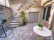 Uzès, centre ville. Maison de ville